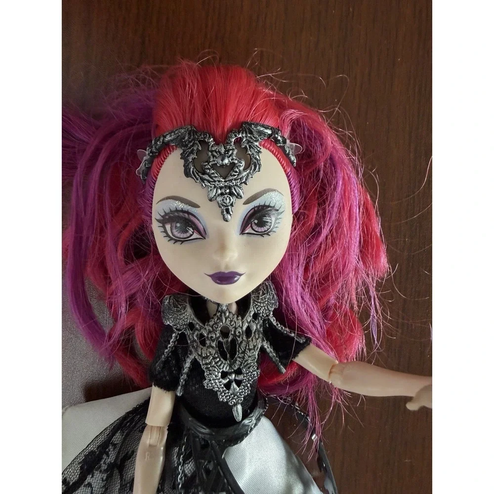 Ever After High Dragon Games Teenage Evil Queen Doll‎ Deluxe Special Edition HTF